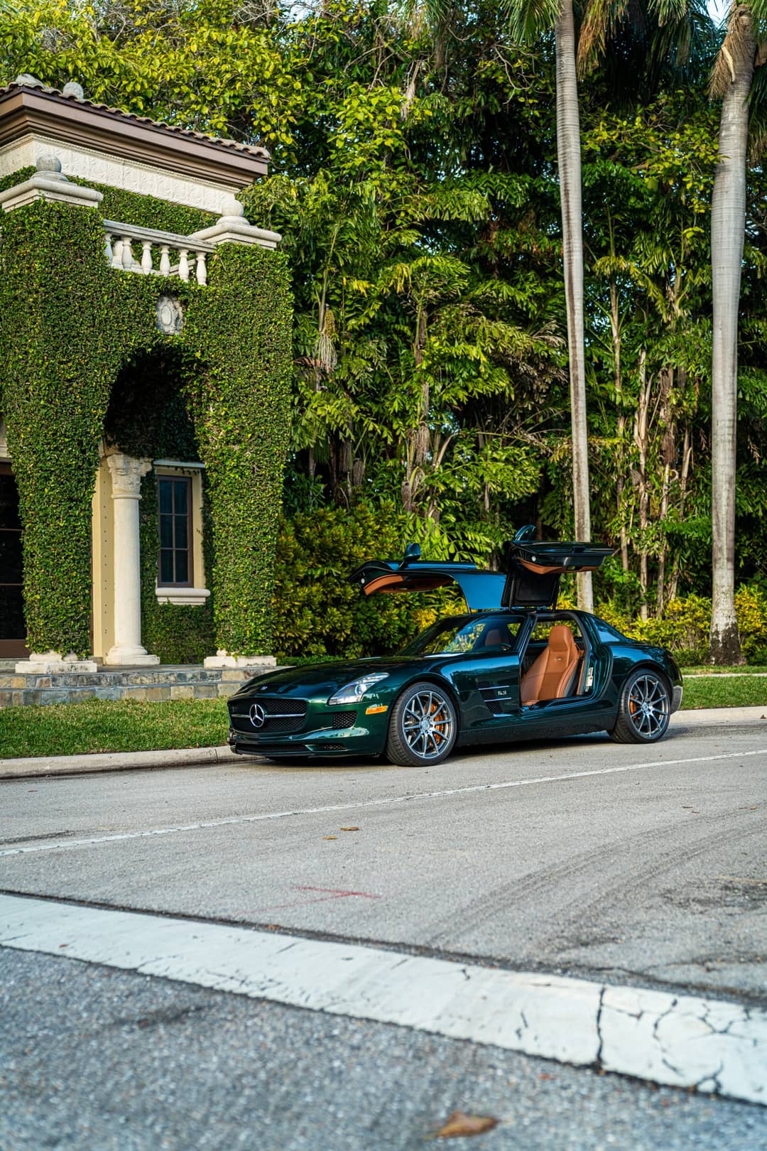 2012 Mercedes-Benz SLS AMG — photo 2