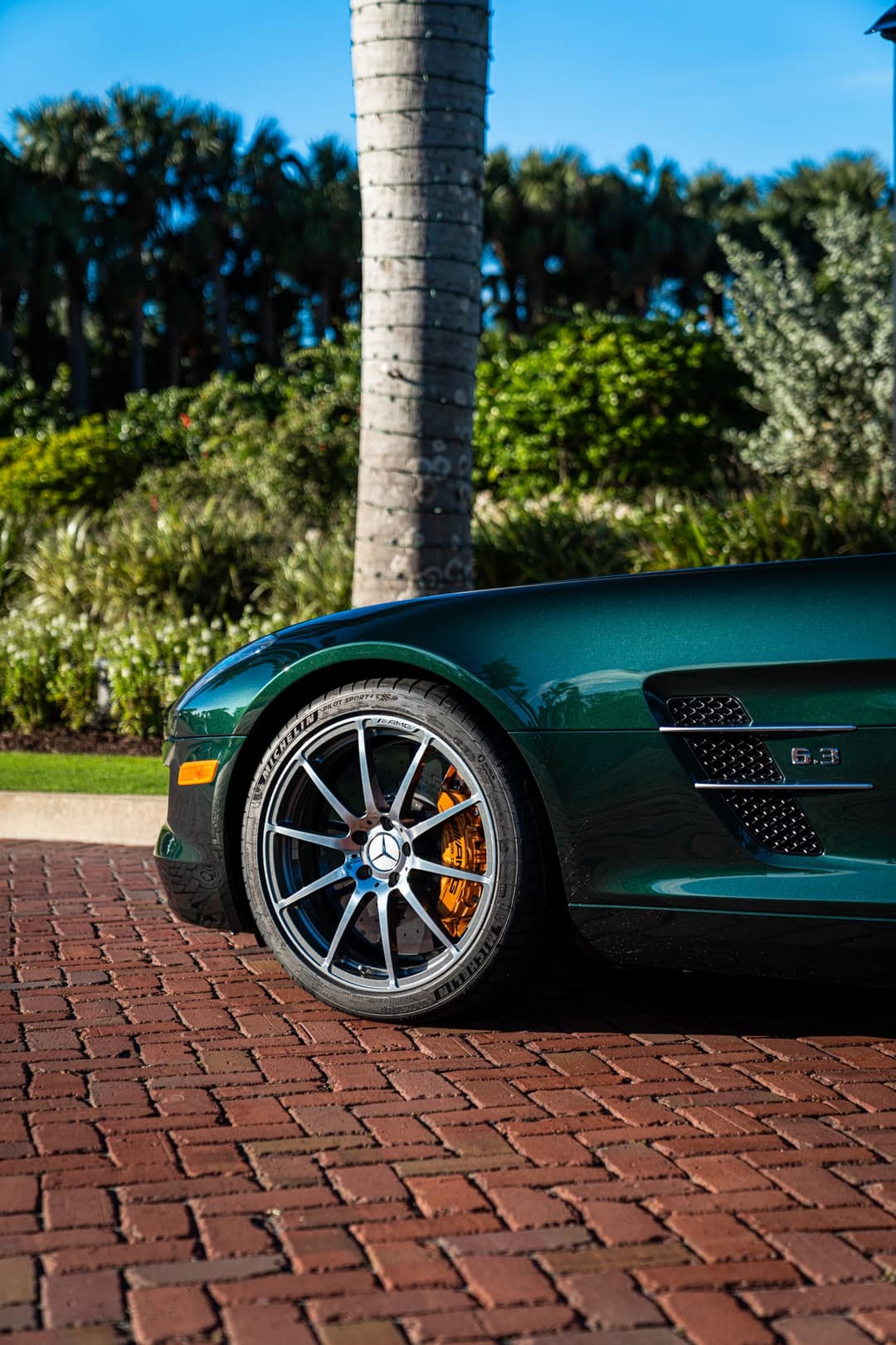 2012 Mercedes-Benz SLS AMG — photo 13