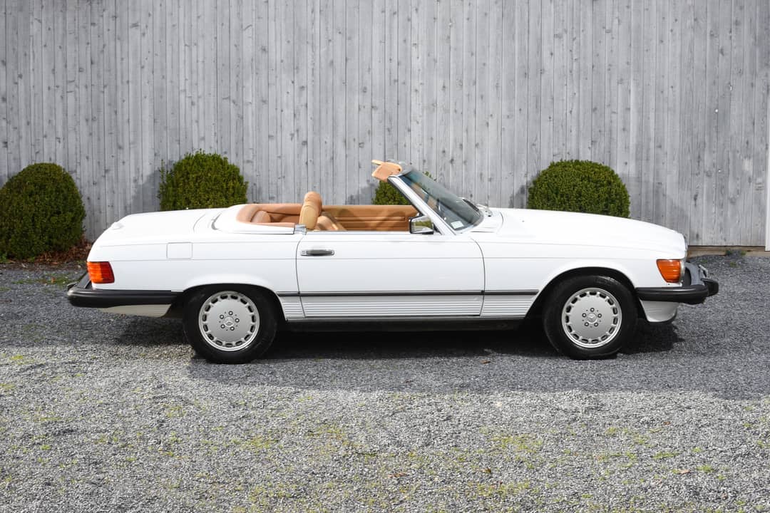 1989 Mercedes-Benz 560 SL — photo 1