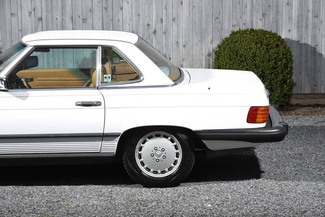 1989 Mercedes-Benz 560 SL — photo 3