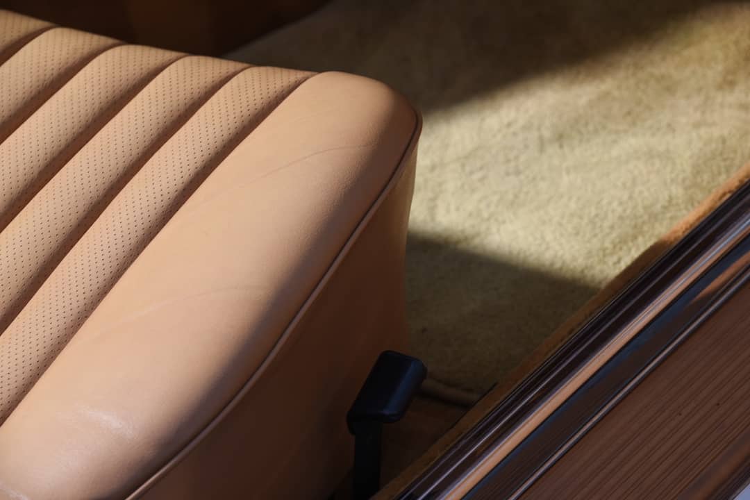 1989 Mercedes-Benz 560 SL — photo 33