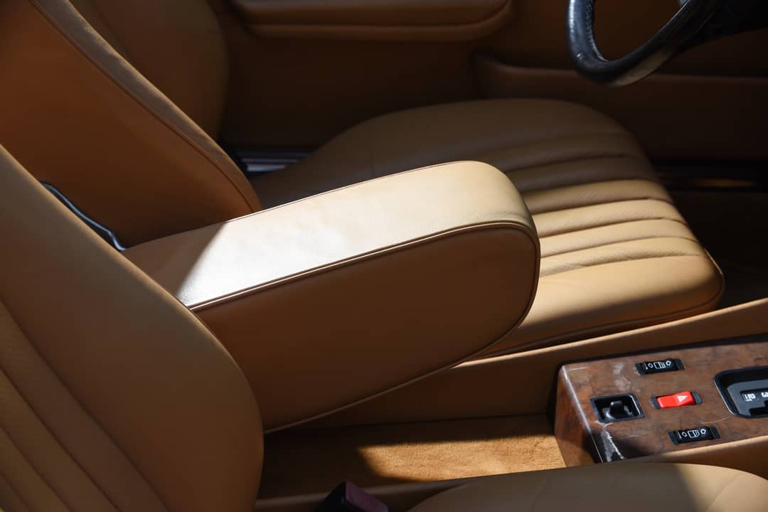 1989 Mercedes-Benz 560 SL — photo 35