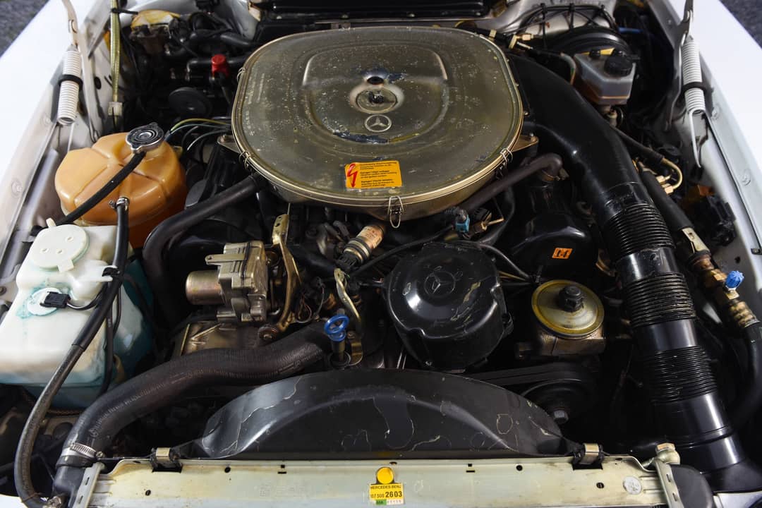 1989 Mercedes-Benz 560 SL — photo 43