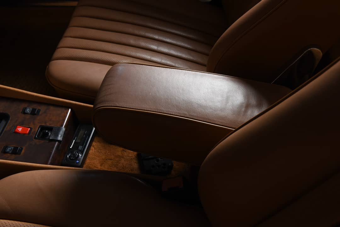 1986 Mercedes-Benz 560-Class 560 SL — photo 17