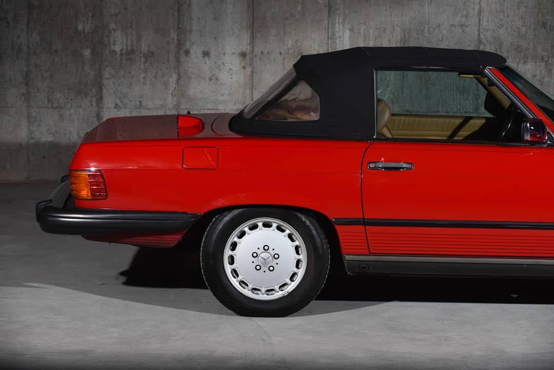 1986 Mercedes-Benz 560-Class 560 SL — photo 3