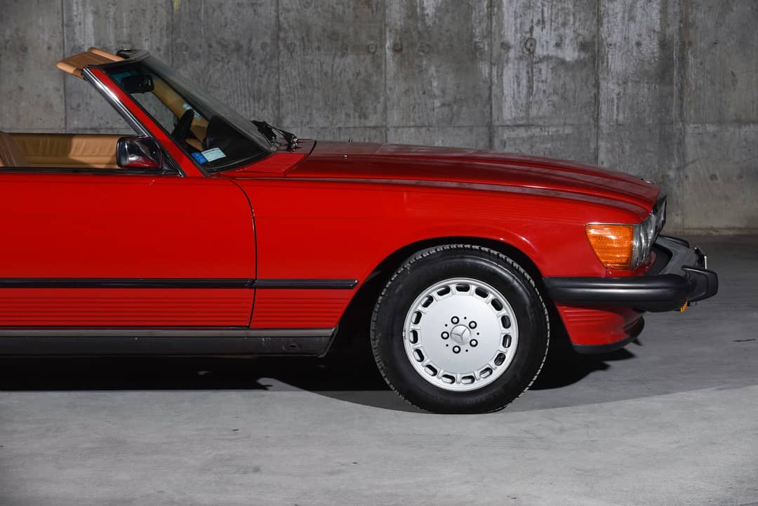 1986 Mercedes-Benz 560-Class 560 SL — photo 32