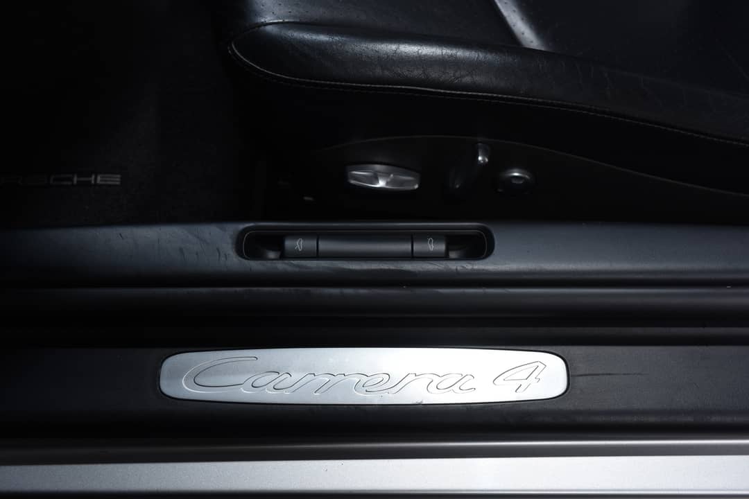 2006 Porsche 911 Carrera 4 — photo 26