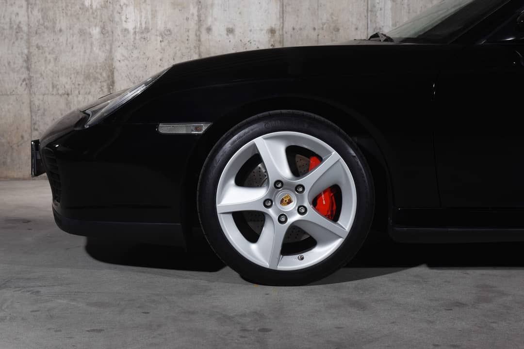 2004 Porsche 911 Carrera 4S — photo 13