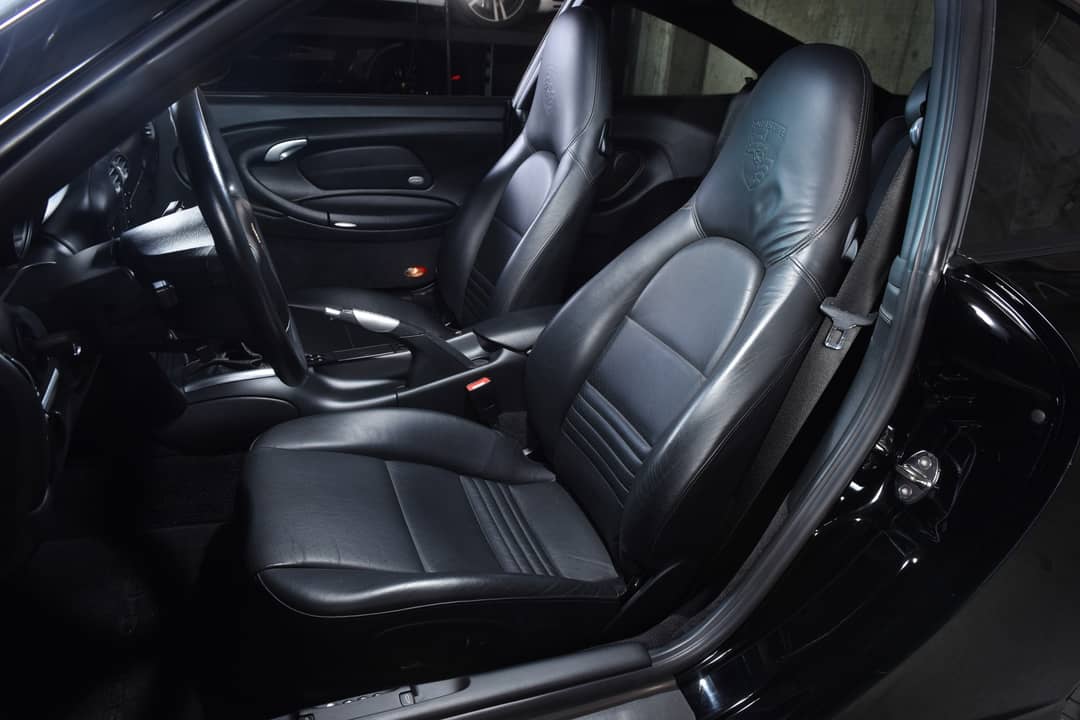 2004 Porsche 911 Carrera 4S — photo 18