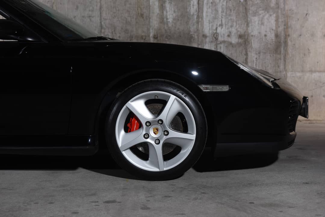 2004 Porsche 911 Carrera 4S — photo 8