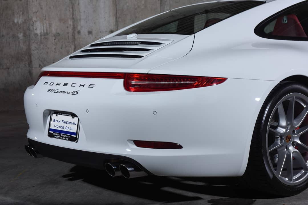 2014 Porsche 911 Carrera 4S — photo 15