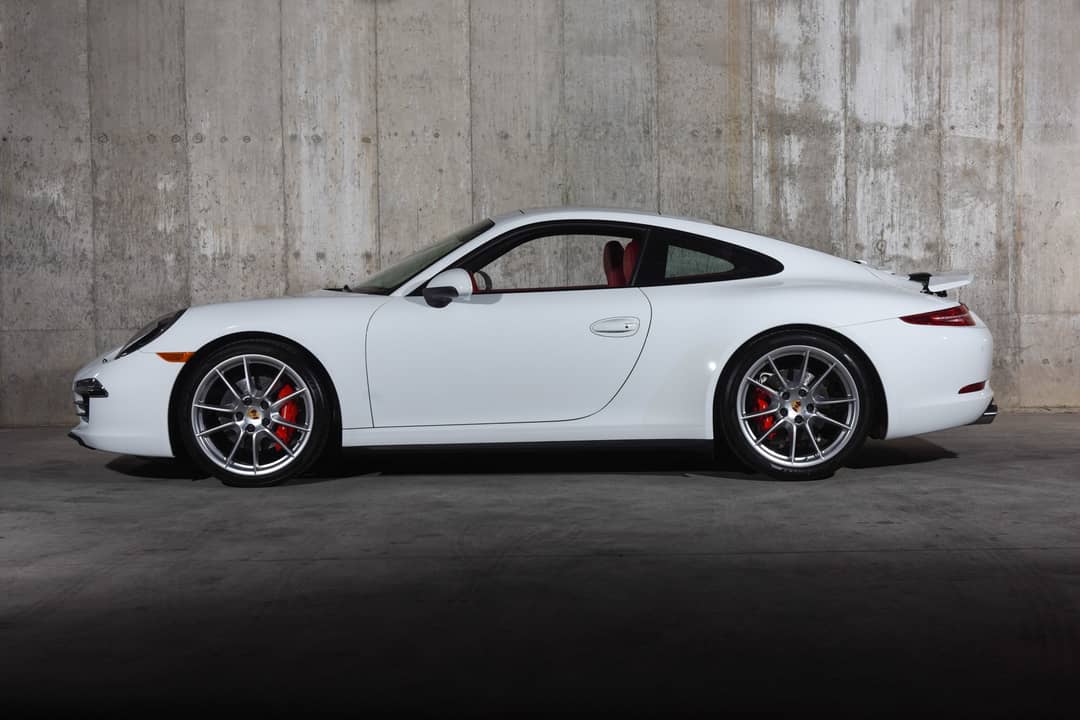 2014 Porsche 911 Carrera 4S — photo 17