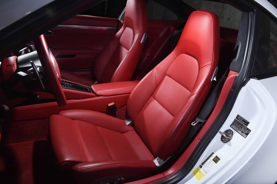 2014 Porsche 911 Carrera 4S — photo 22