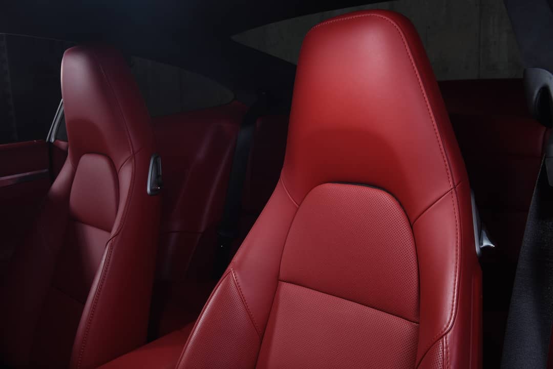 2014 Porsche 911 Carrera 4S — photo 23