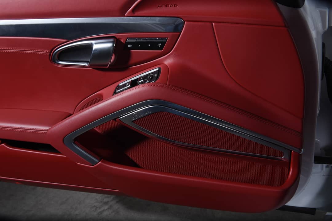 2014 Porsche 911 Carrera 4S — photo 25