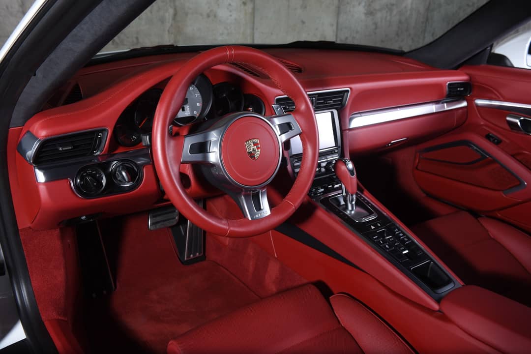 2014 Porsche 911 Carrera 4S — photo 29