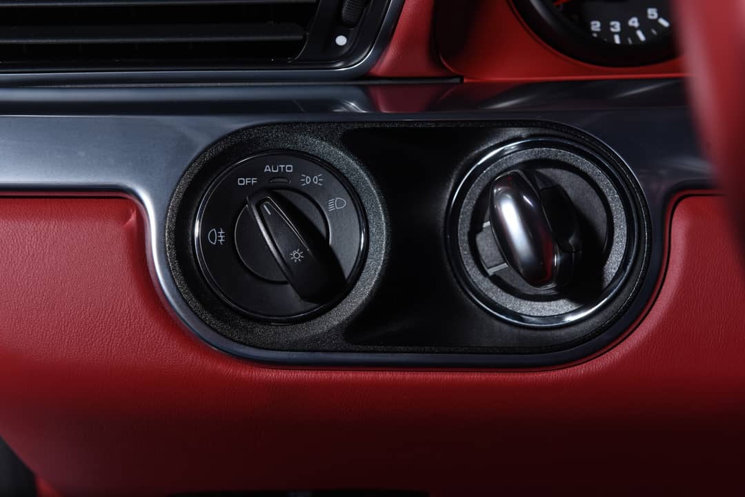 2014 Porsche 911 Carrera 4S — photo 30