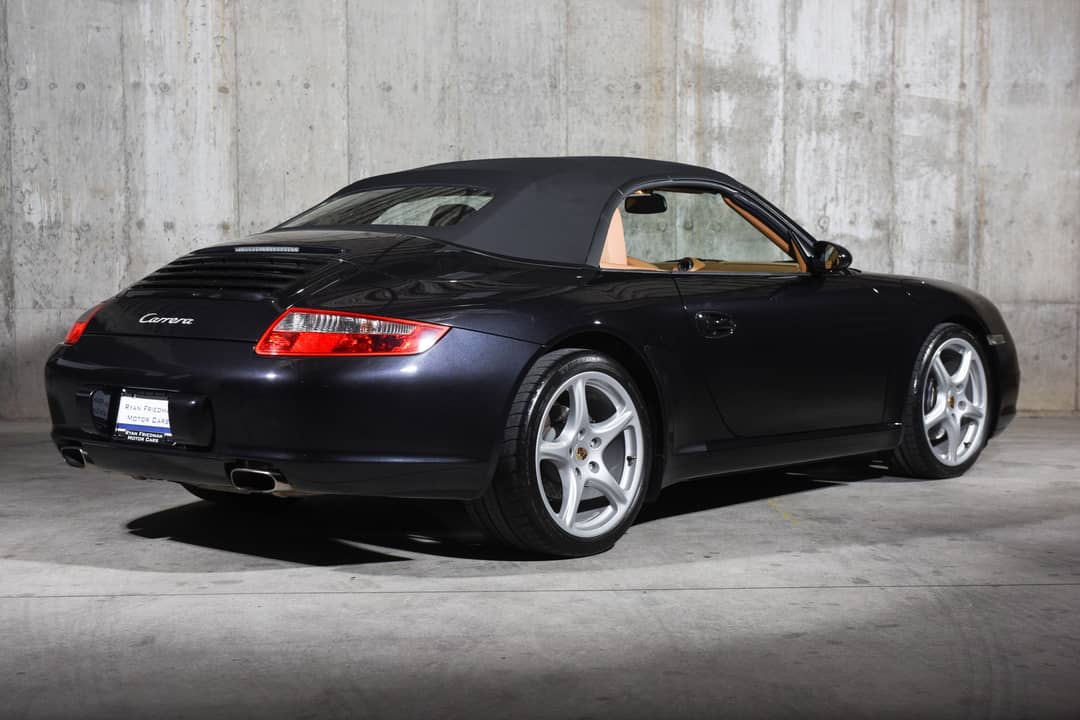2005 Porsche 911 Carrera — photo 15