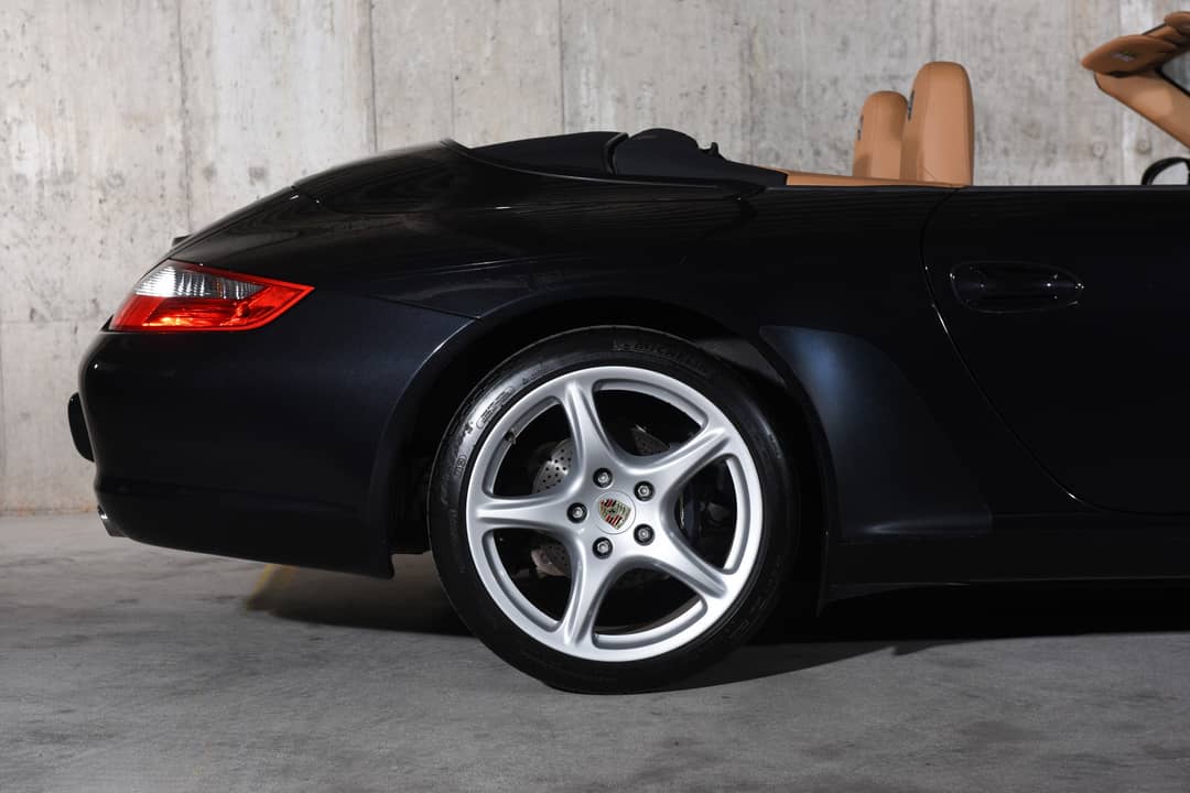 2005 Porsche 911 Carrera — photo 18