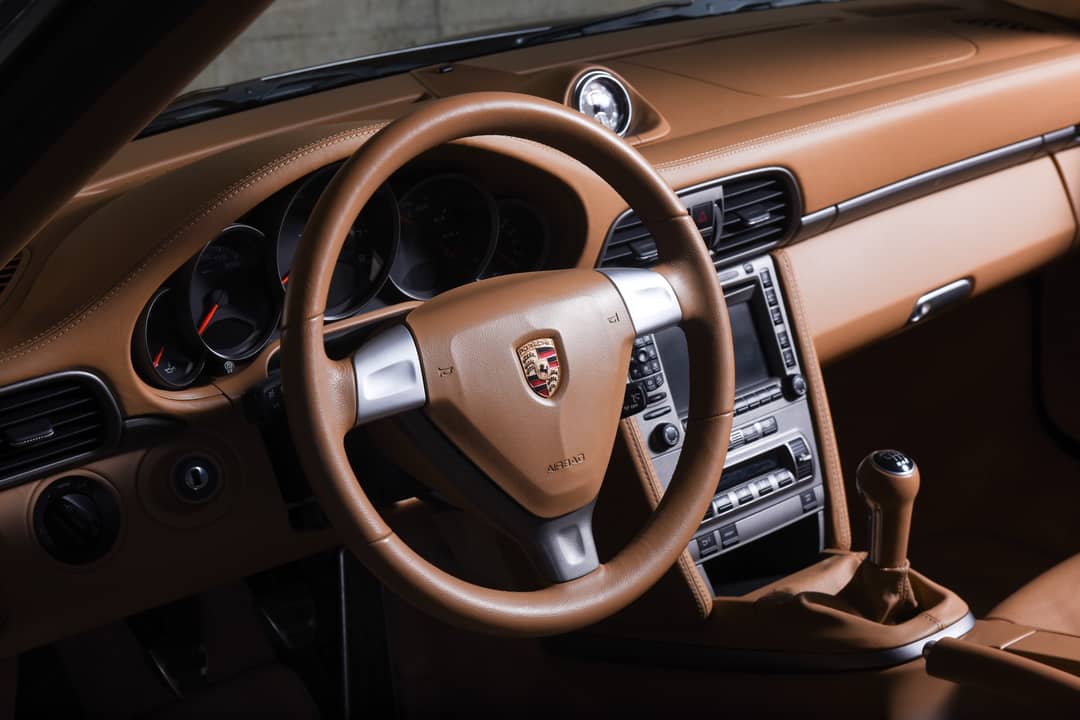 2005 Porsche 911 Carrera — photo 34