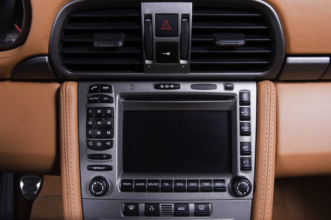 2005 Porsche 911 Carrera — photo 37