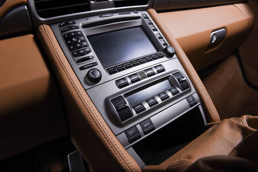 2005 Porsche 911 Carrera — photo 39