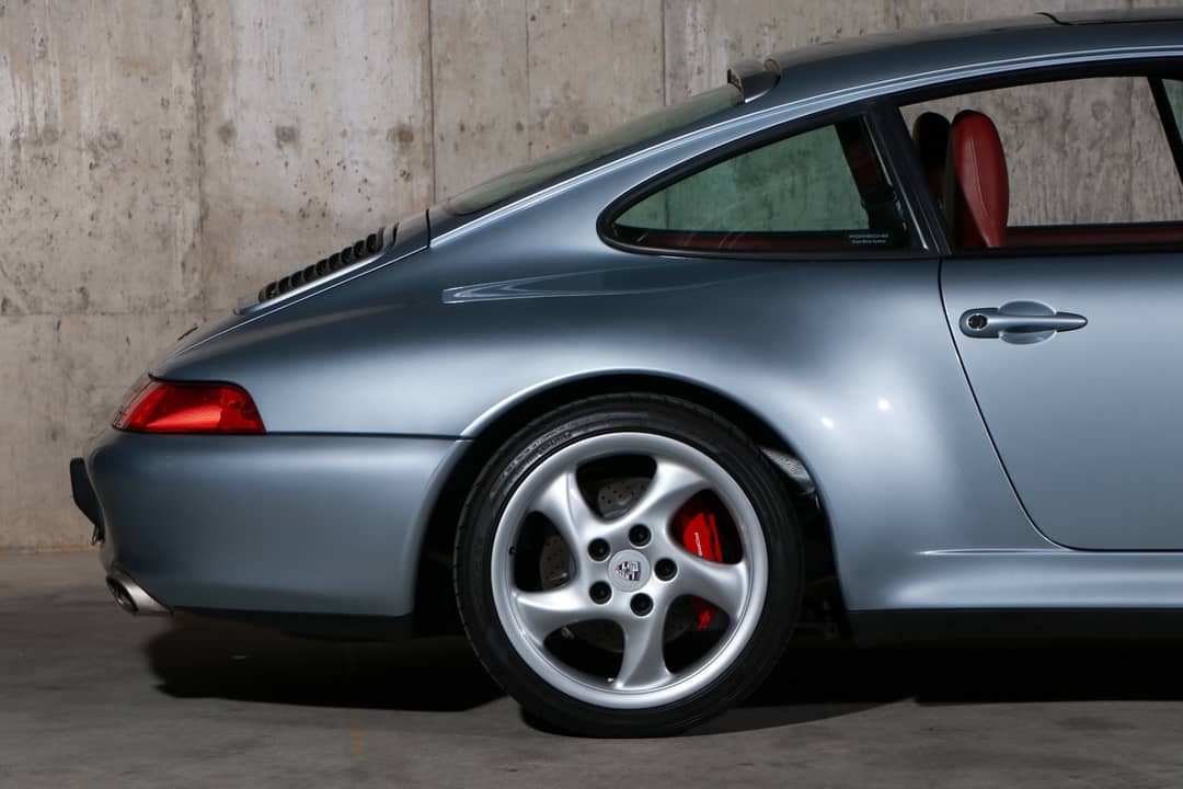 1996 Porsche 911 Carrera 4S — photo 13