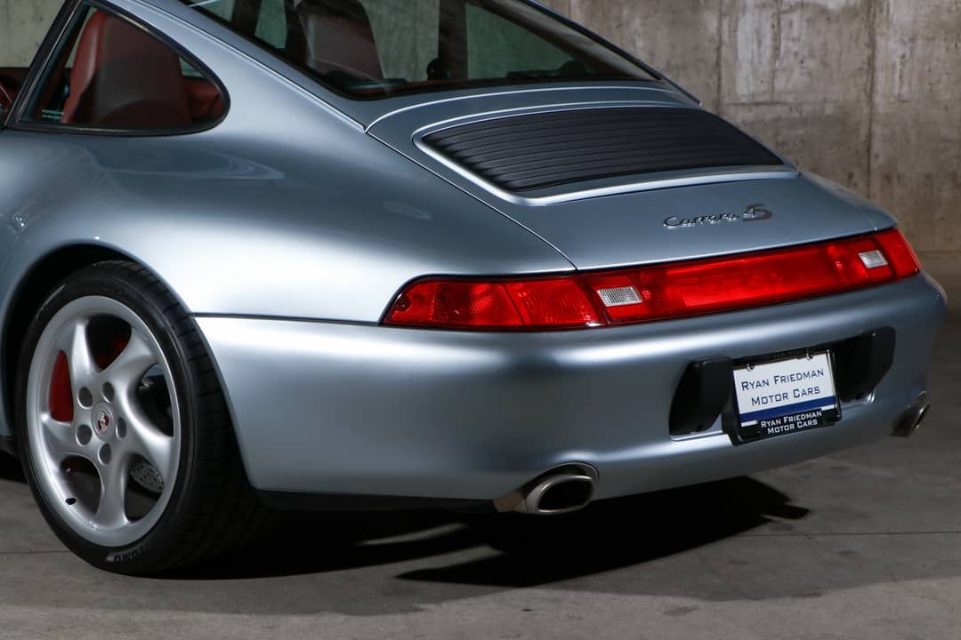 1996 Porsche 911 Carrera 4S — photo 21
