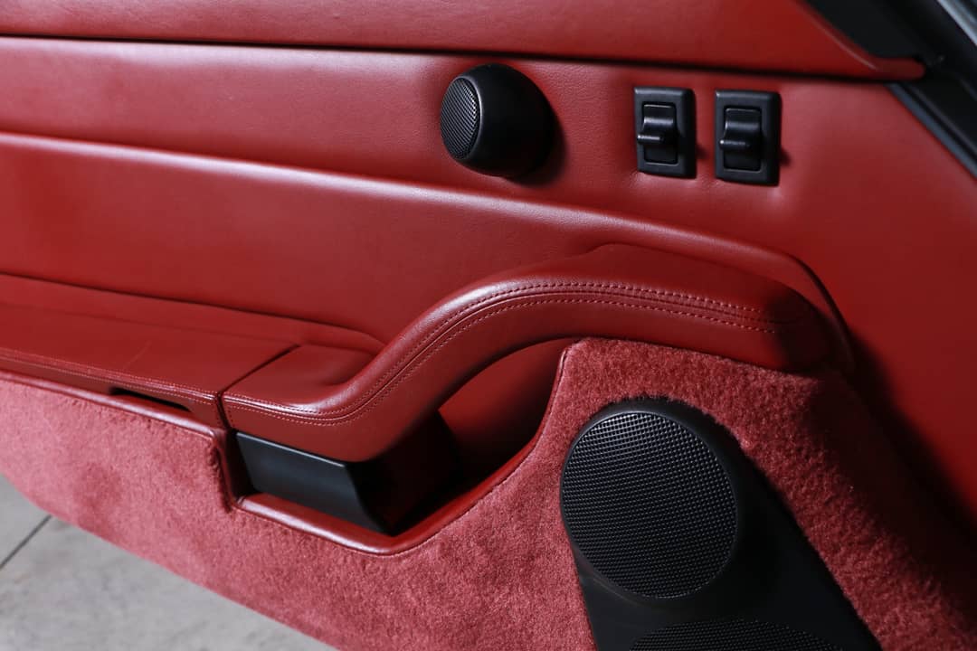 1996 Porsche 911 Carrera 4S — photo 28