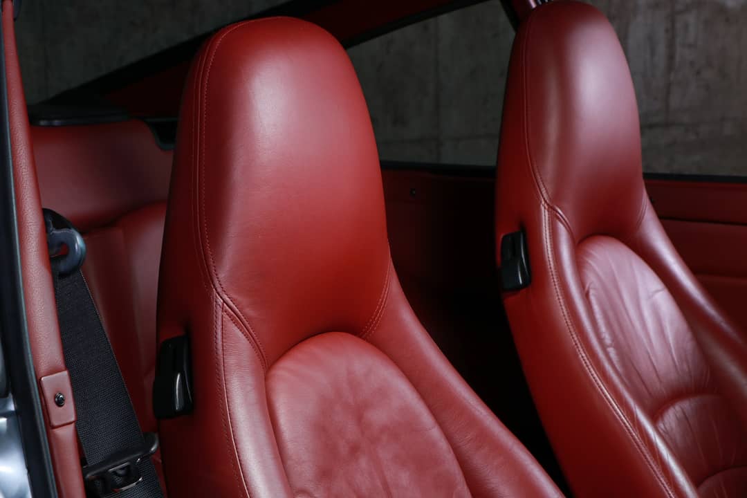 1996 Porsche 911 Carrera 4S — photo 45