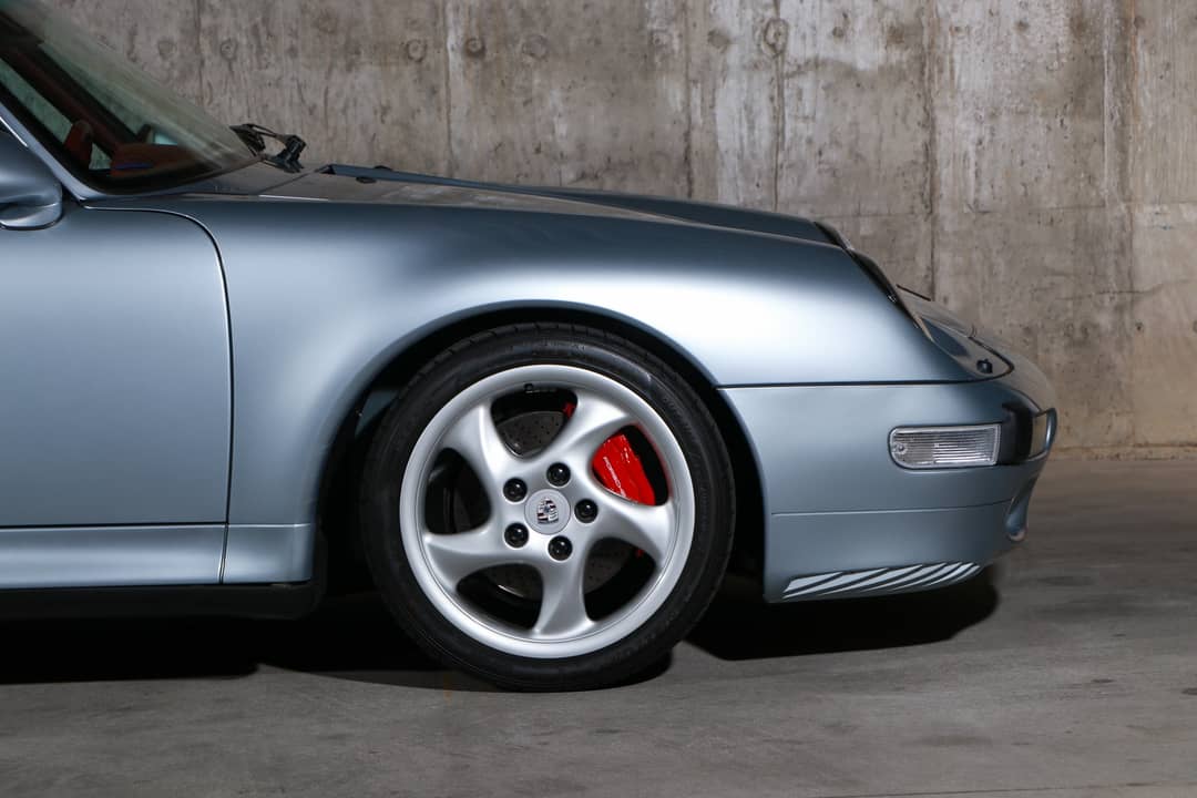 1996 Porsche 911 Carrera 4S — photo 9