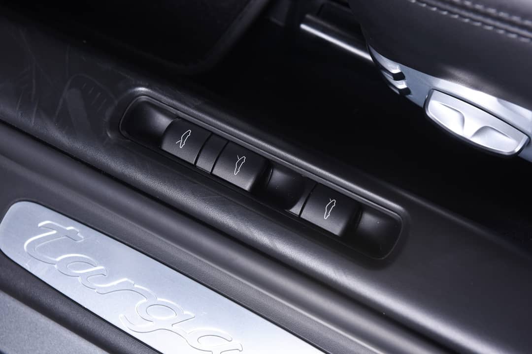 2012 Porsche 911 Targa 4S — photo 33