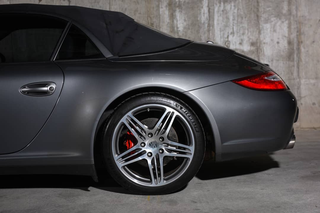 2010 Porsche 911 Carrera 4S — photo 26