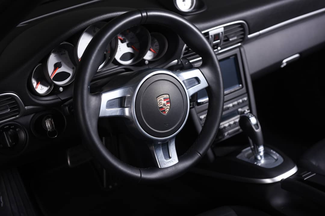 2010 Porsche 911 Carrera 4S — photo 38