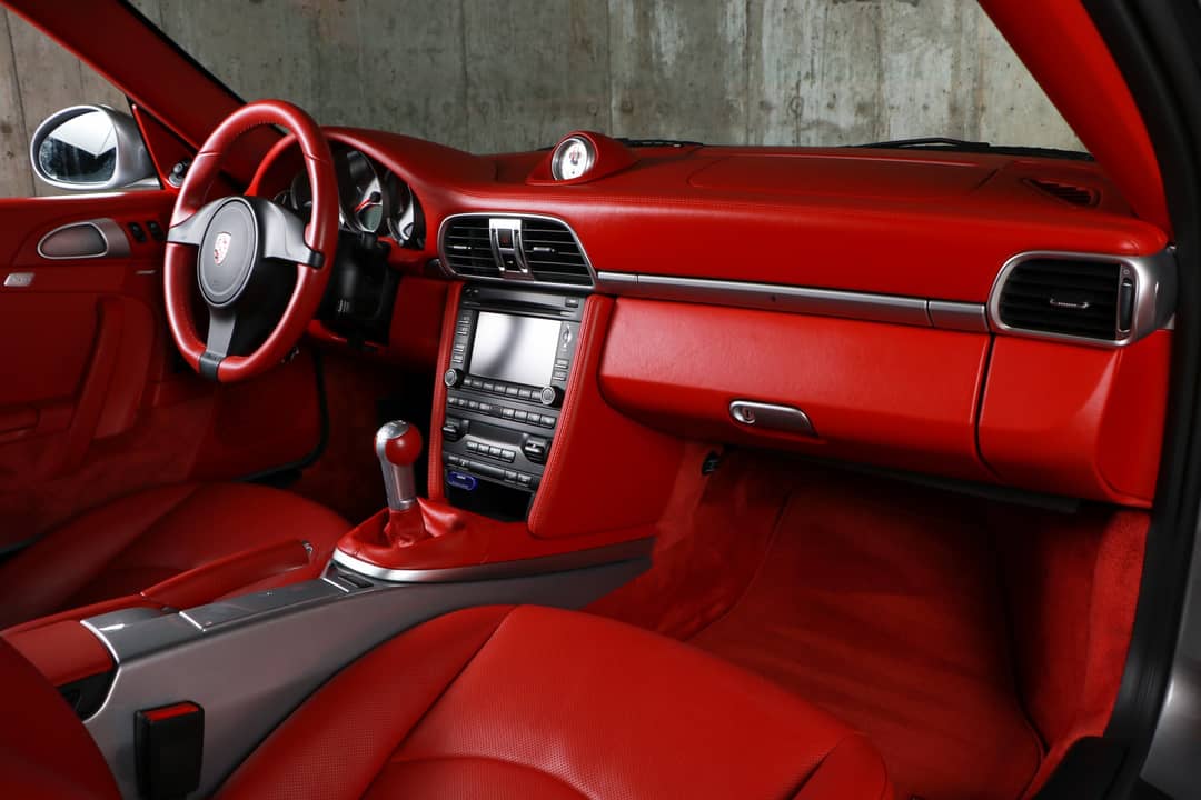 2011 Porsche 911 Turbo — photo 36