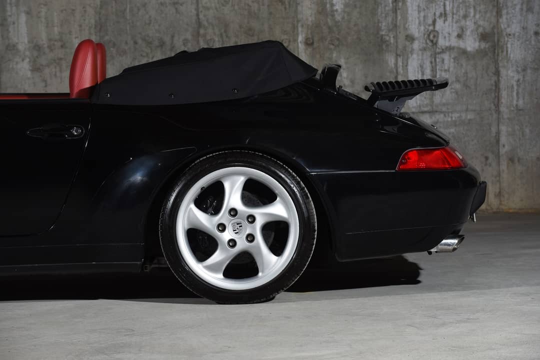 1997 Porsche 911 Carrera 2 — photo 30