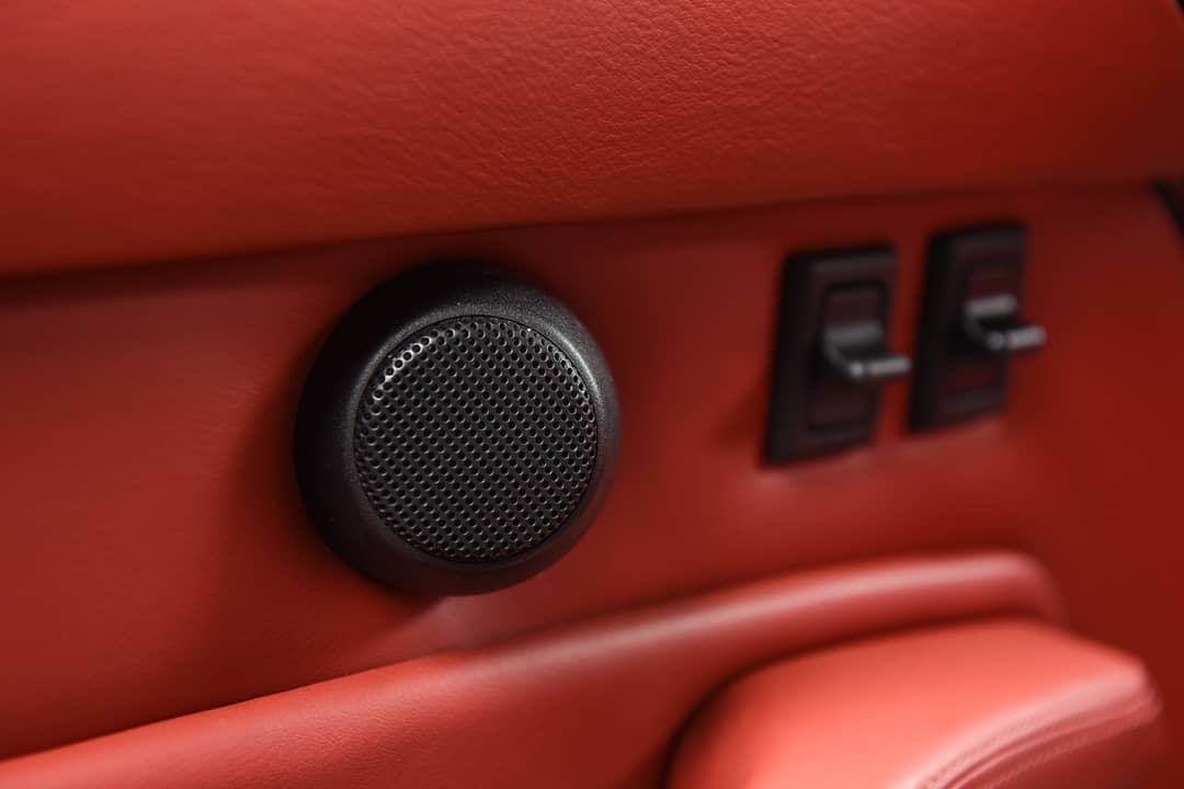 1997 Porsche 911 Carrera 2 — photo 9
