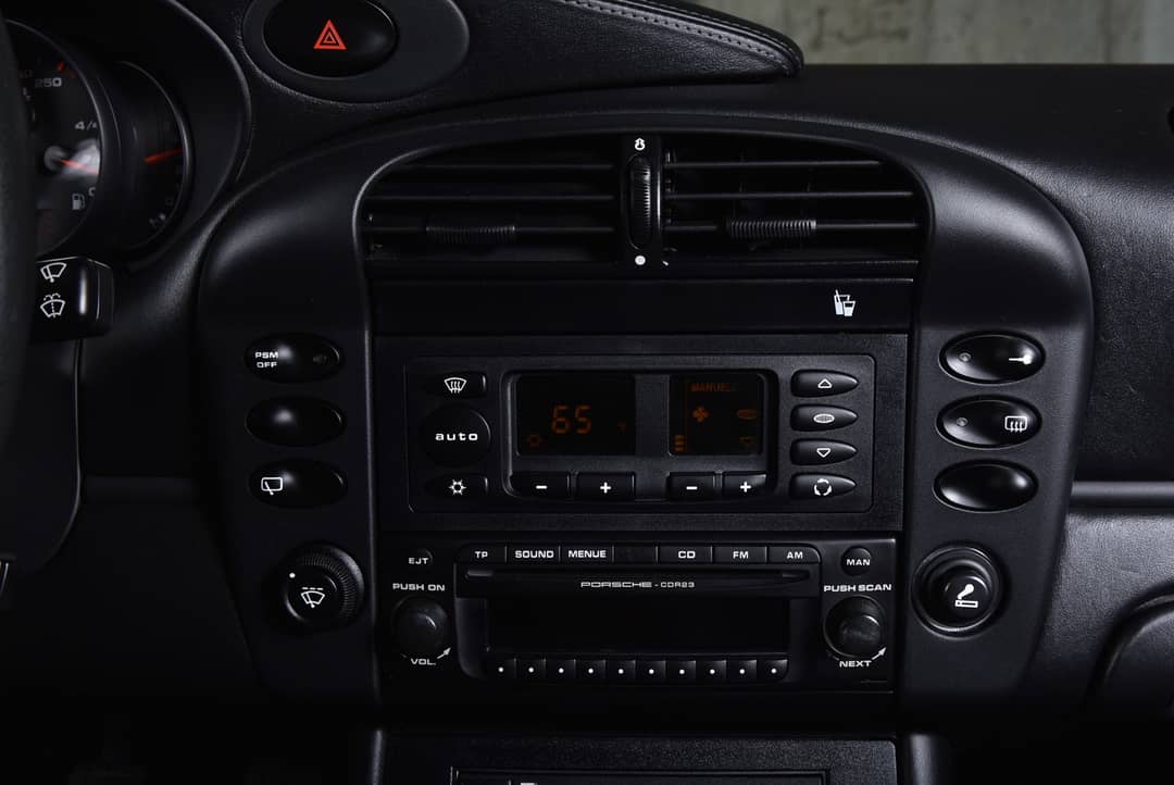 2003 Porsche 911 Targa — photo 16