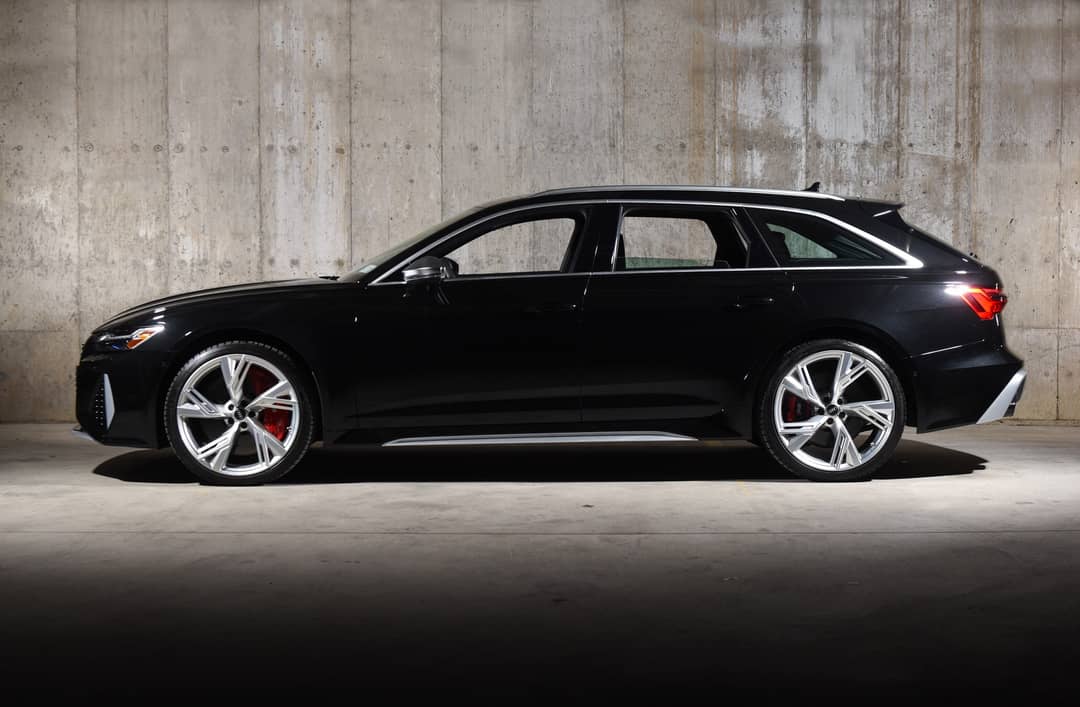 2022 Audi RS 6 Avant 4.0T quattro Avant — photo 14