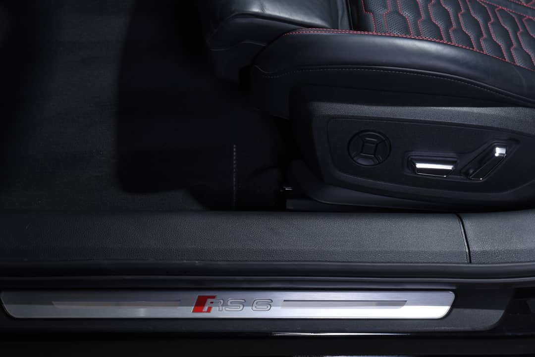 2022 Audi RS 6 Avant 4.0T quattro Avant — photo 22