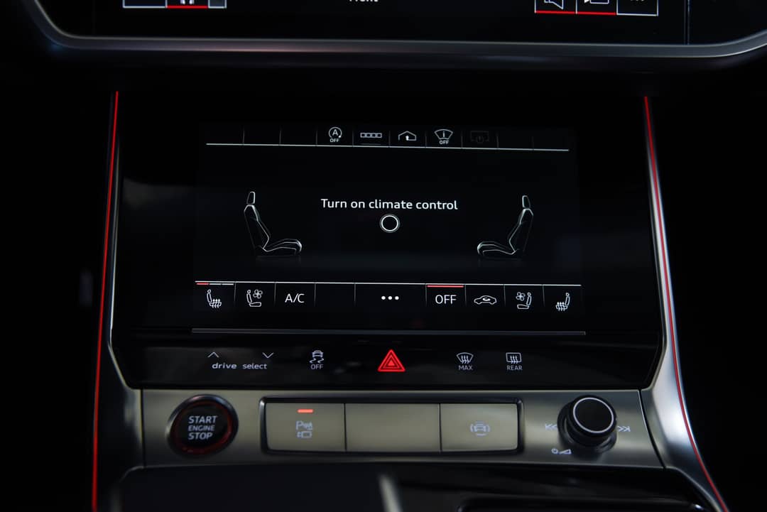 2022 Audi RS 6 Avant 4.0T quattro Avant — photo 30