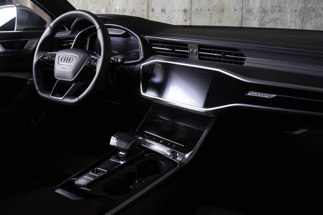 2022 Audi RS 6 Avant 4.0T quattro Avant — photo 32