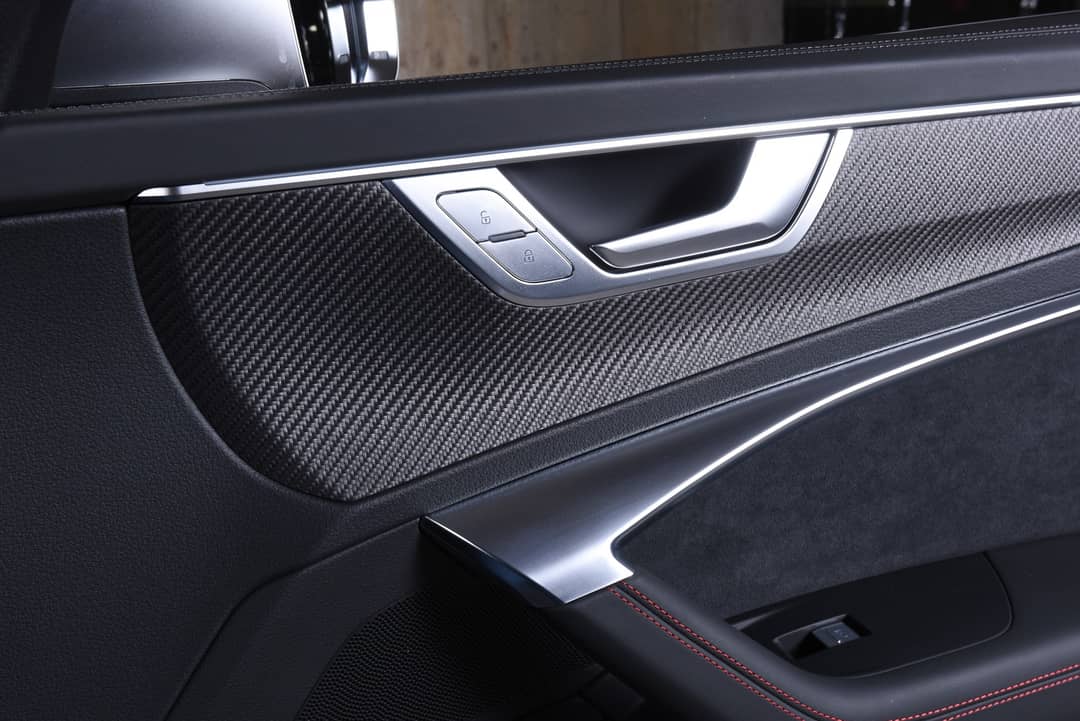 2022 Audi RS 6 Avant 4.0T quattro Avant — photo 36