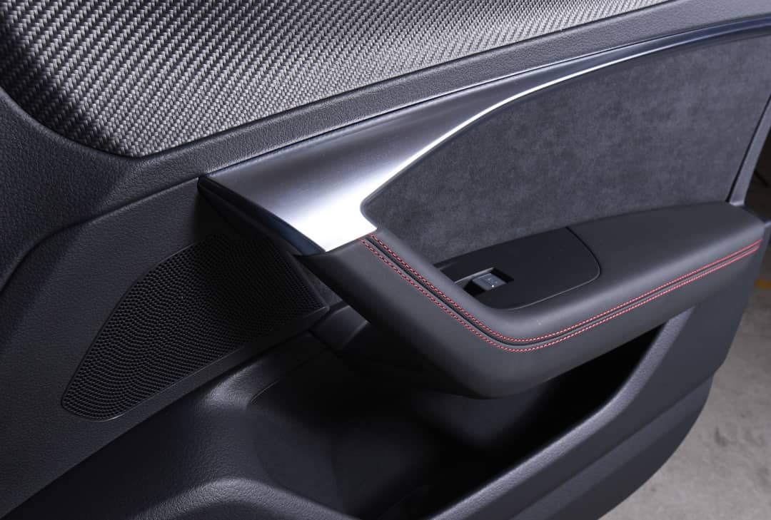 2022 Audi RS 6 Avant 4.0T quattro Avant — photo 37