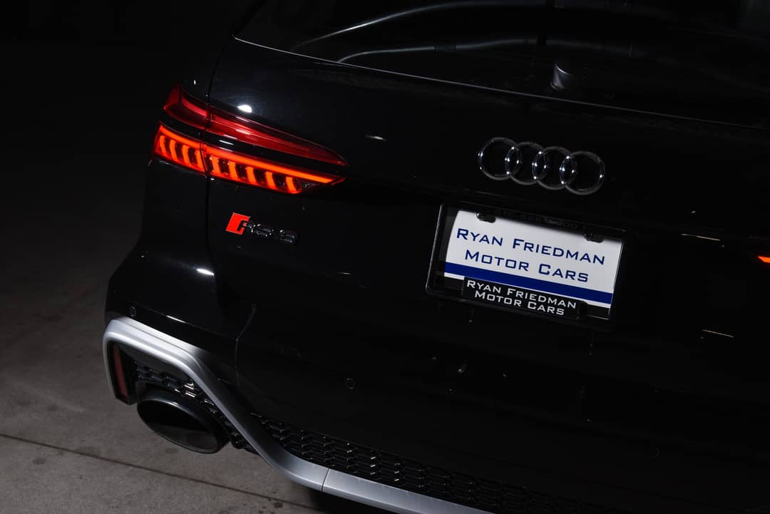 2022 Audi RS 6 Avant 4.0T quattro Avant — photo 7