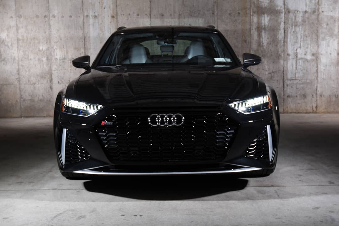2022 Audi RS 6 Avant 4.0T quattro Avant — photo 9