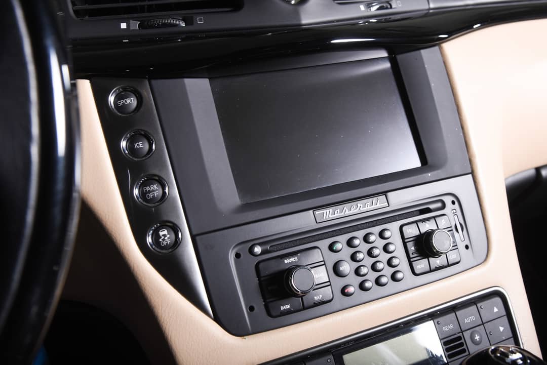 2015 Maserati GranTurismo Sport — photo 35