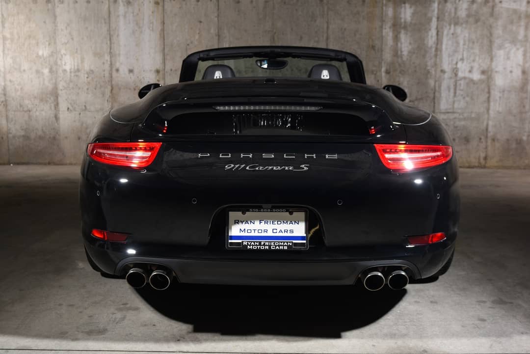 2015 Porsche 911 Carrera S — photo 11