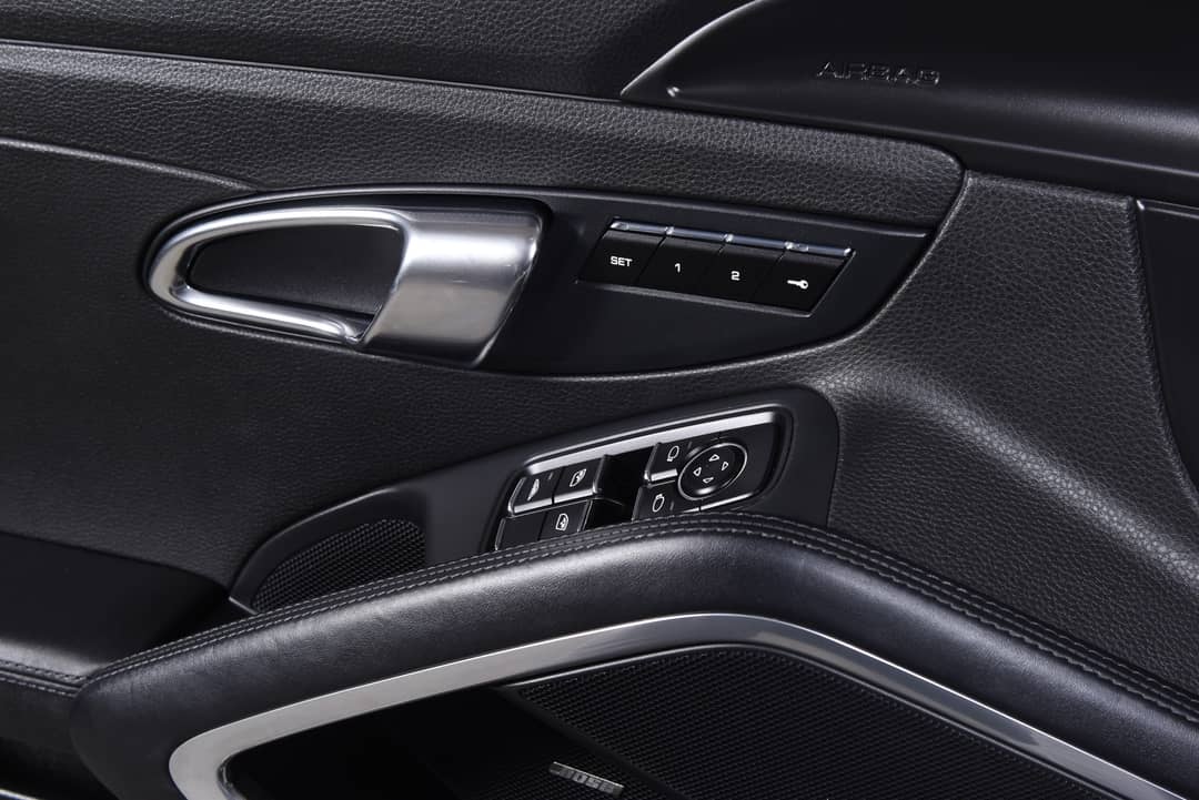2015 Porsche 911 Carrera S — photo 27