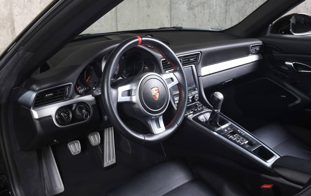 2015 Porsche 911 Carrera S — photo 28